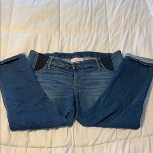 Maternity jeans capris